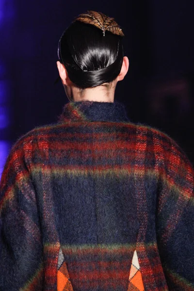 Look 94